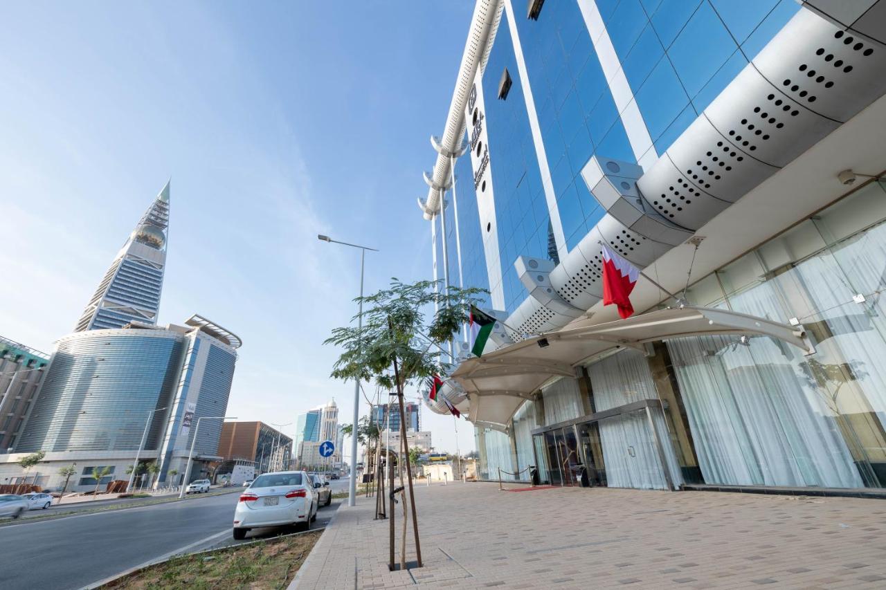 Mira Business Hotel 4*