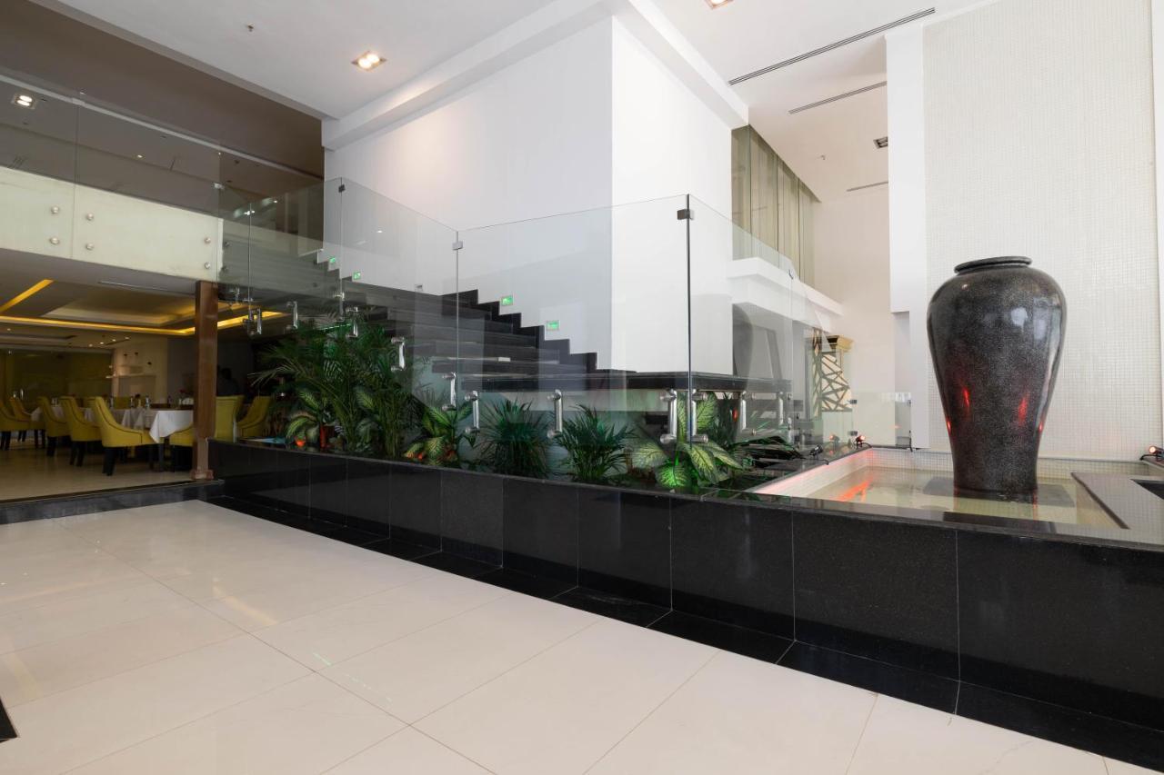 Mira Business Hotel